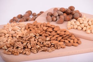 nuts seeds vitamin E